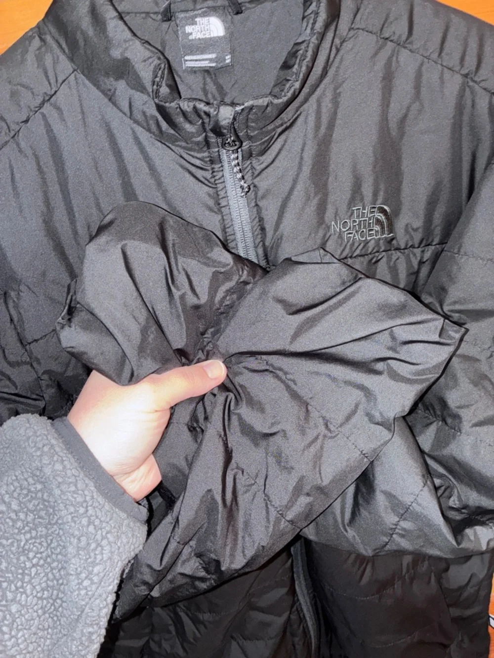 North Face Men’s Insulated Bombay Jacket, black - size medium